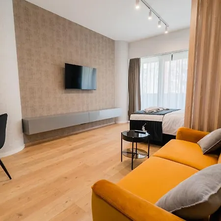 Hanza Sky Apartman *